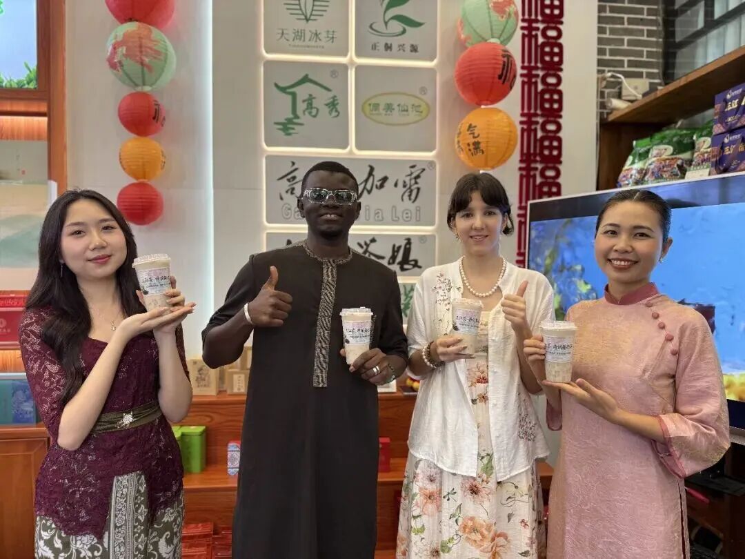 记者 苗添雄 摄 图片