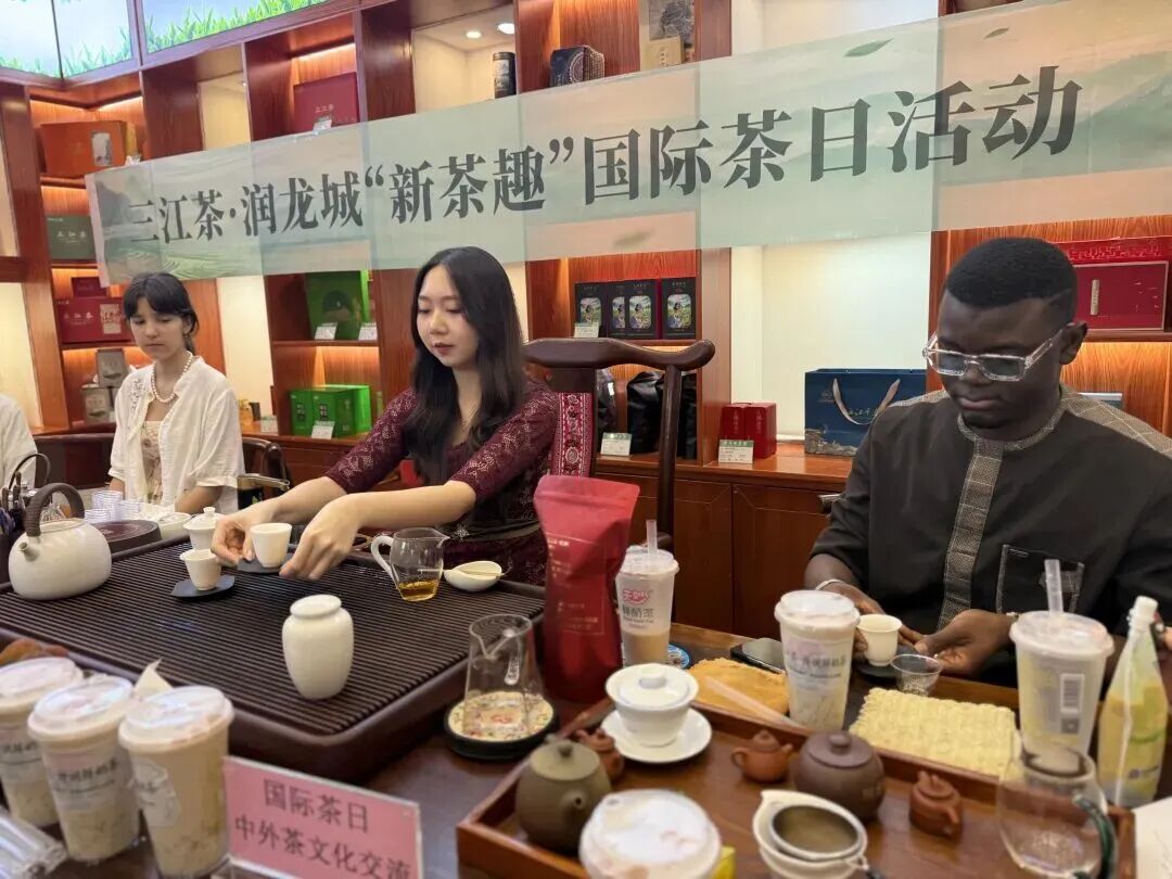 记者 苗添雄 摄 图片